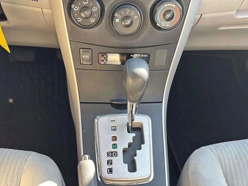 Used 2010 Toyota Corolla S image 33