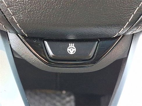 Used 2020 BMW 745e xDrive image 27