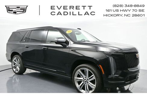 Used 2025 Cadillac Escalade ESV Sport Platinum image 1