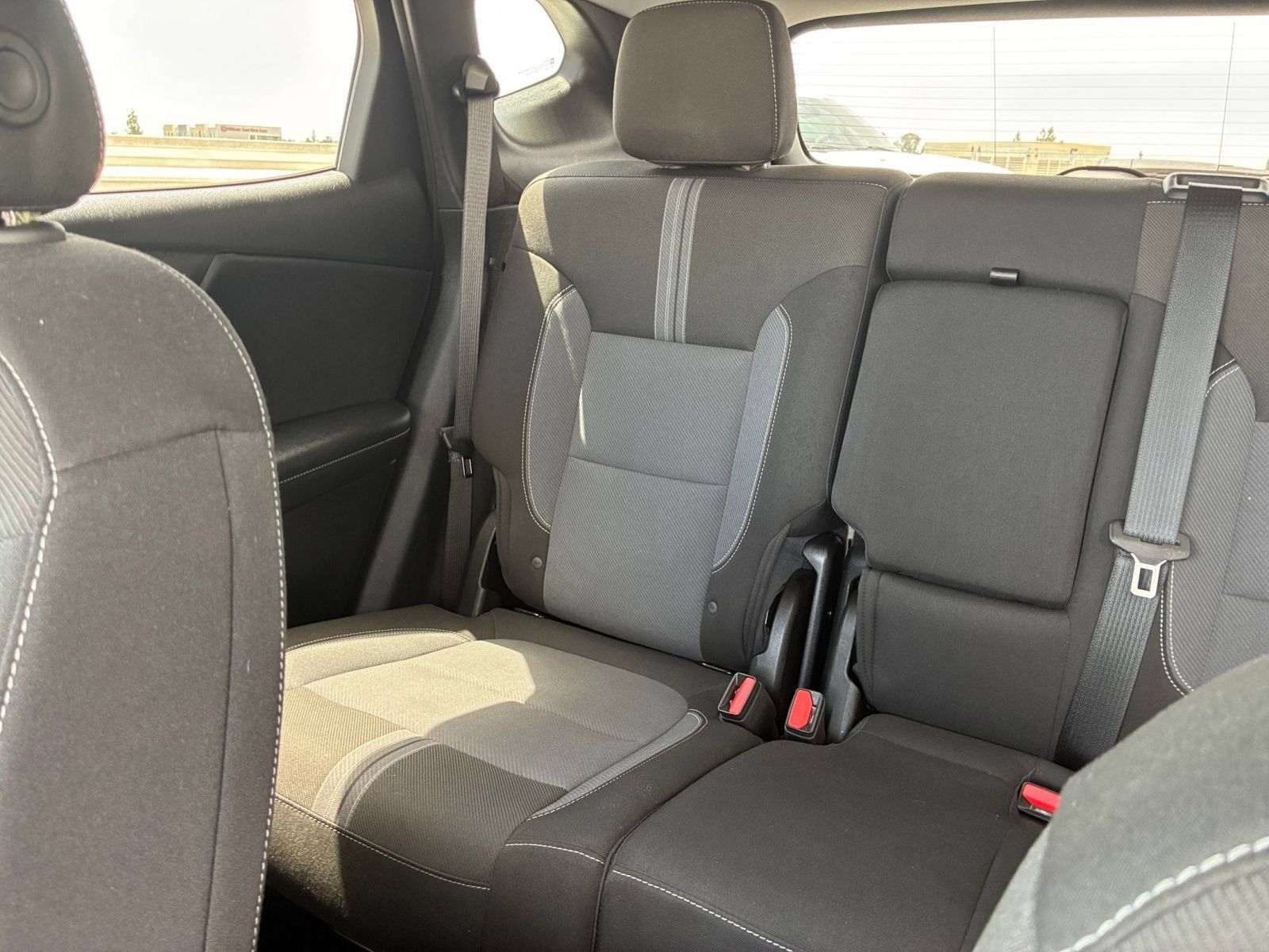 Used 2025 Chevrolet Blazer LT FWD image 39