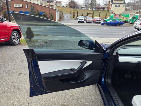 Used 2021 Tesla Model 3 Long Range image 10