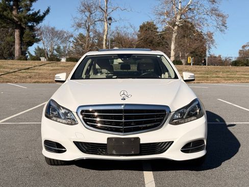 Used 2014 Mercedes-Benz E 350 4MATIC Sedan image 11