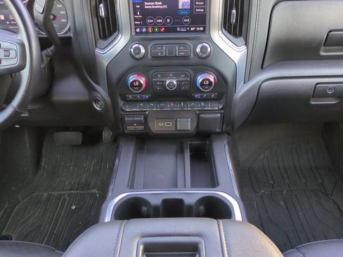 Used 2022 GMC Sierra 1500 SLT w/ SLT Premium Plus Package AWD/4WD image 19