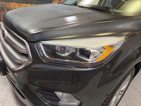 Used 2018 Ford Escape Titanium AWD/4WD image 11