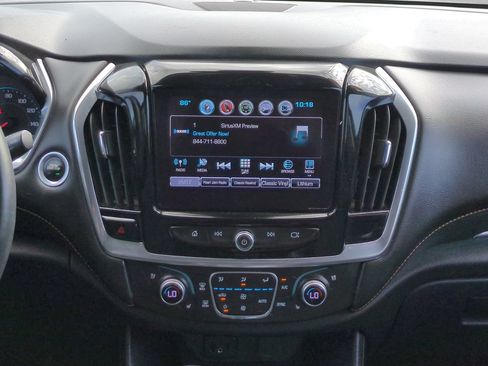Used 2018 Chevrolet Traverse Premier FWD image 18