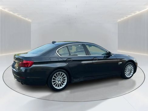 Used 2011 BMW 535i xDrive Sedan AWD/4WD image 4