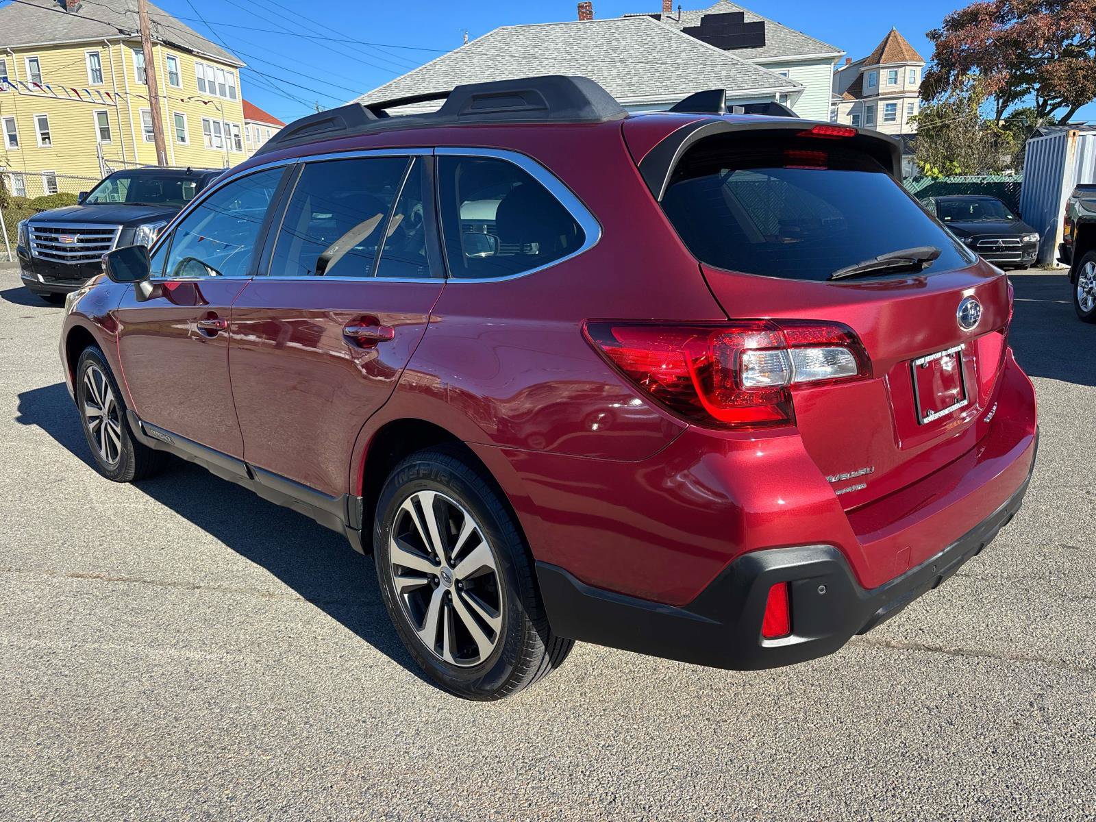 Used 2018 Subaru Outback 2.5i Limited AWD/4WD image 3