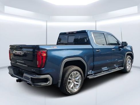 Used 2020 GMC Sierra 1500 SLT w/ SLT Premium Package AWD/4WD image 3