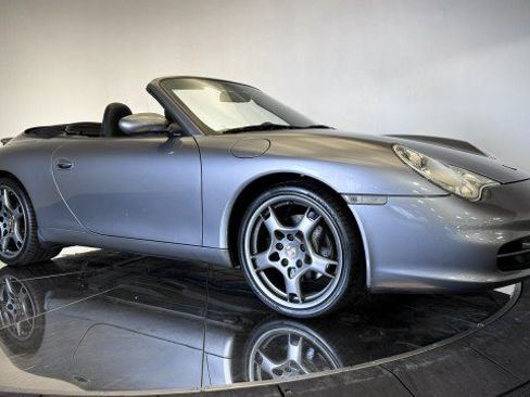 Used 2003 Porsche 911 Cabriolet image 13