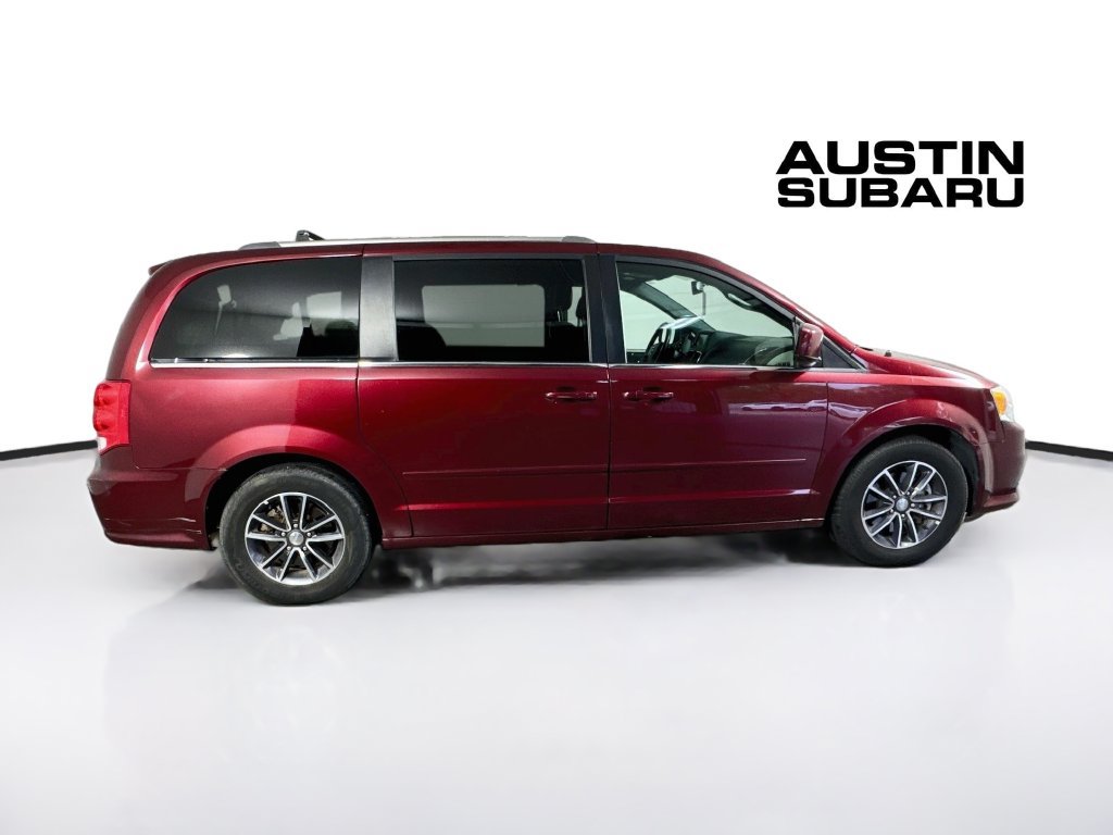 Used 2017 Dodge Grand Caravan SXT FWD image 8