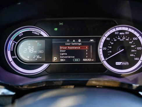 Used 2021 Kia Niro LXS image 24