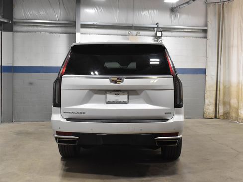 Used 2023 Cadillac Escalade ESV Premium Luxury w/ LPO, Floor Liner Package AWD/4WD image 27