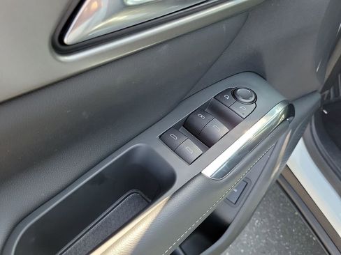 Used 2026 Chevrolet Traverse LT image 22