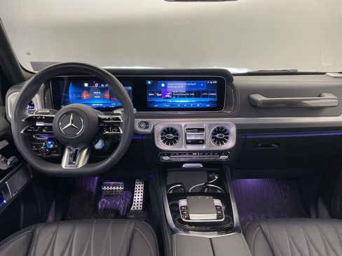 Used 2025 Mercedes-Benz G 63 AMG 4MATIC image 24
