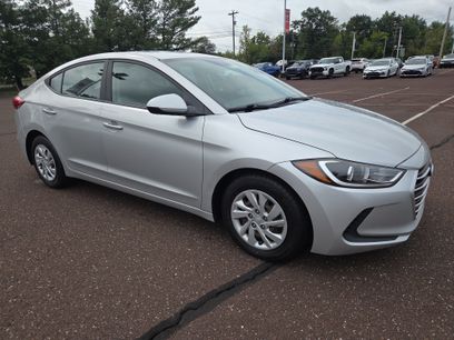 Used 2017 Hyundai Elantra SE