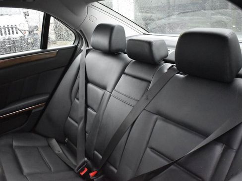 Used 2011 Mercedes-Benz E 350 Sedan image 28