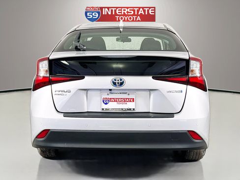 Certified 2022 Toyota Prius LE image 6