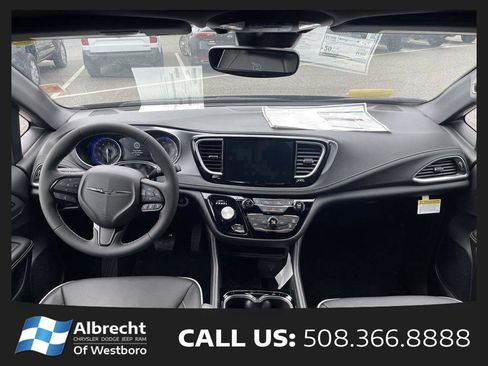 New 2026 Chrysler Pacifica Limited w/ S Appearance Package AWD/4WD image 19