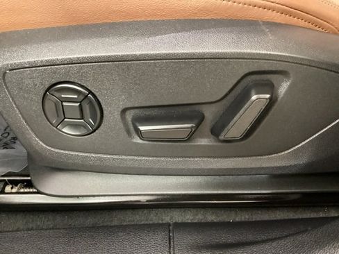 Certified 2022 Audi Q3 2.0T Premium Plus w/ Premium Plus Package image 13