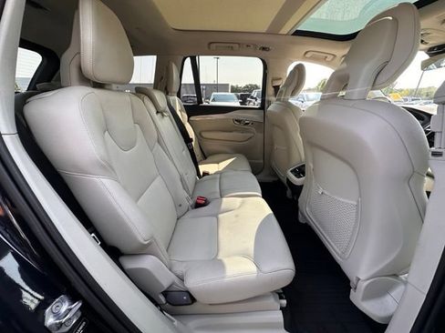 Used 2016 Volvo XC90 T6 Momentum AWD/4WD image 31