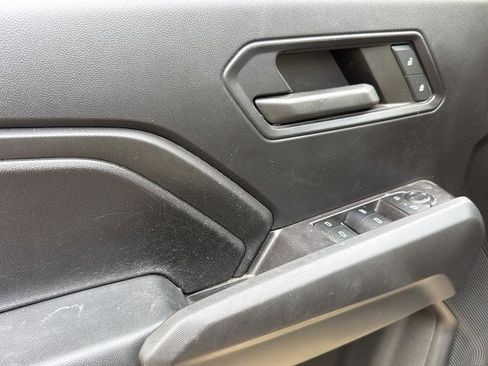 Used 2023 Chevrolet Colorado Trail Boss w/ Advanced Trailering Package image 11