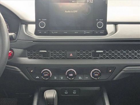 Certified 2025 Honda Accord SE image 14