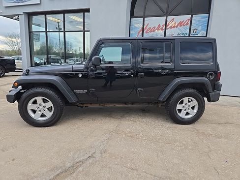 Used 2013 Jeep Wrangler Unlimited Sport AWD/4WD image 4
