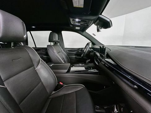 Used 2022 Cadillac Escalade Sport w/ Touring Package RWD image 28