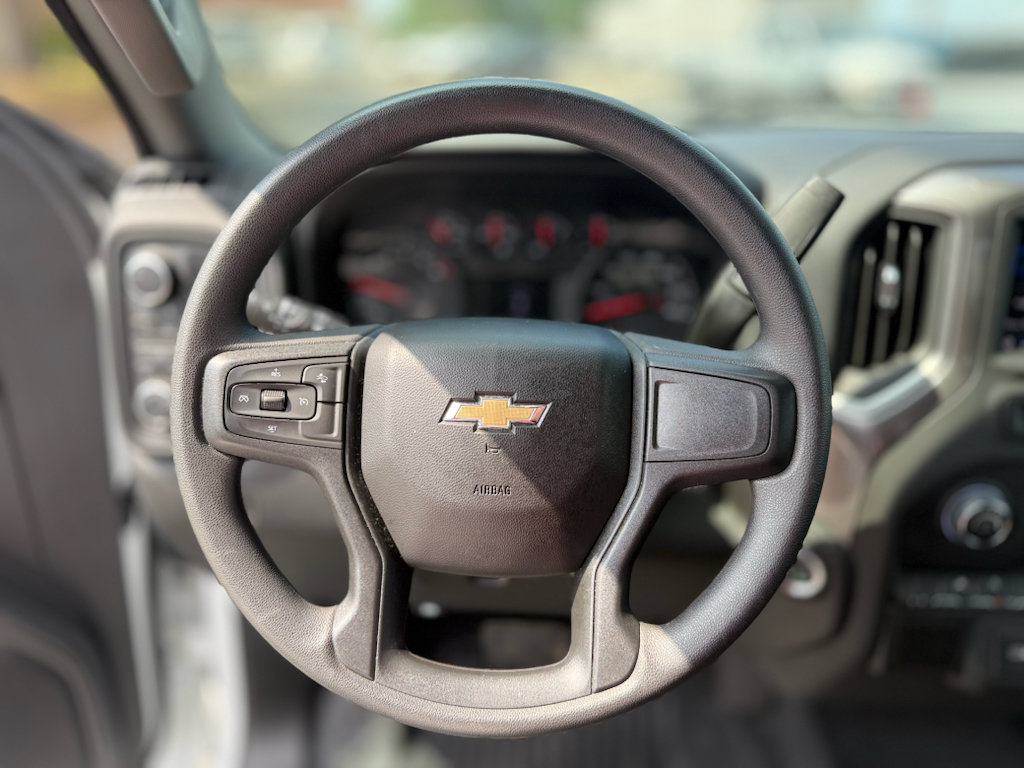 Used 2025 Chevrolet Silverado 1500 W/T w/ WT Value Package AWD/4WD image 33