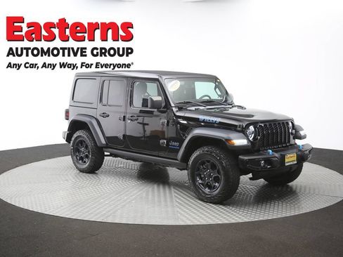Used 2023 Jeep Wrangler Unlimited w/ Sun & Screen Package AWD/4WD image 49