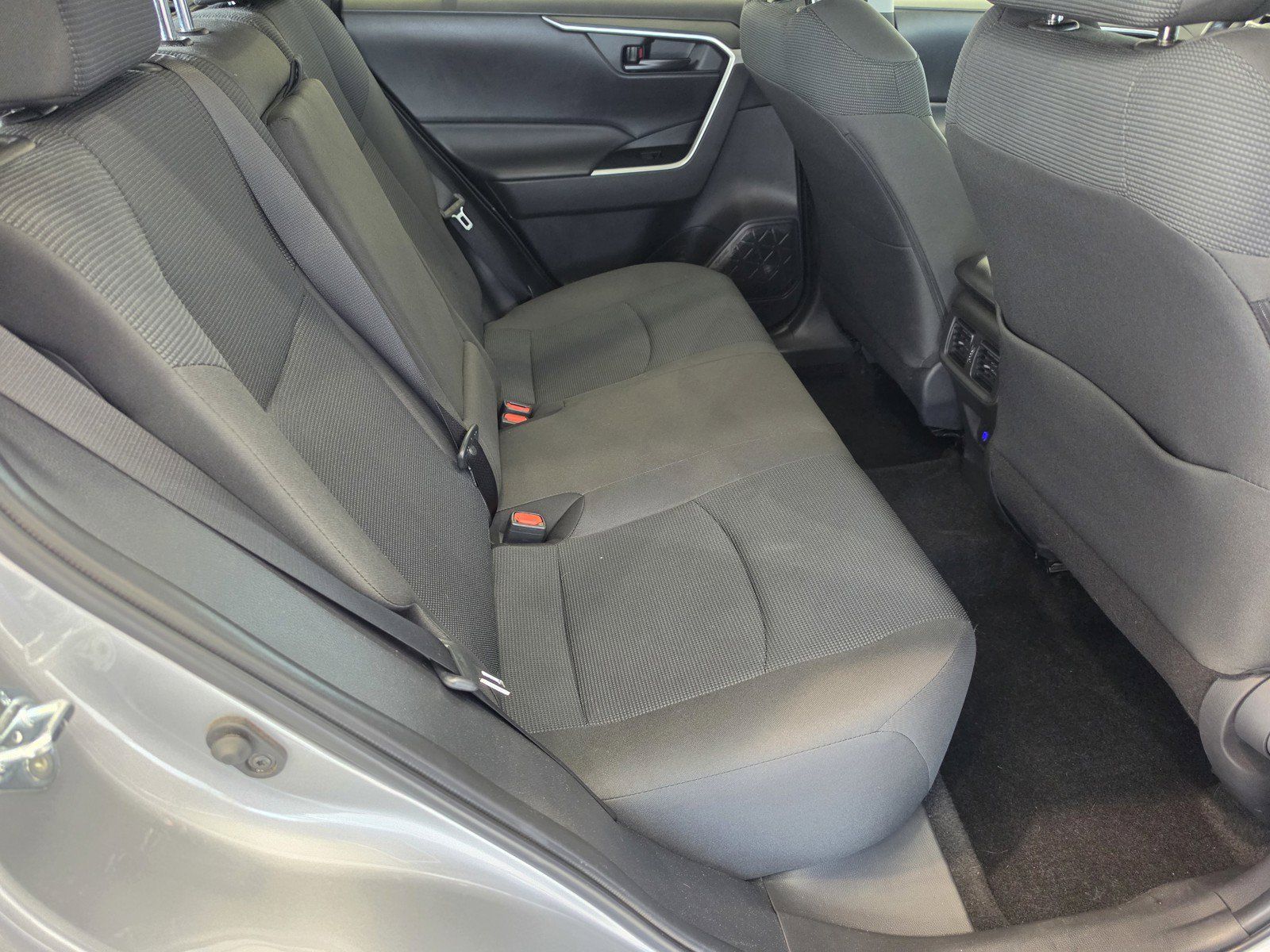 Used 2025 Toyota RAV4 LE AWD/4WD image 22