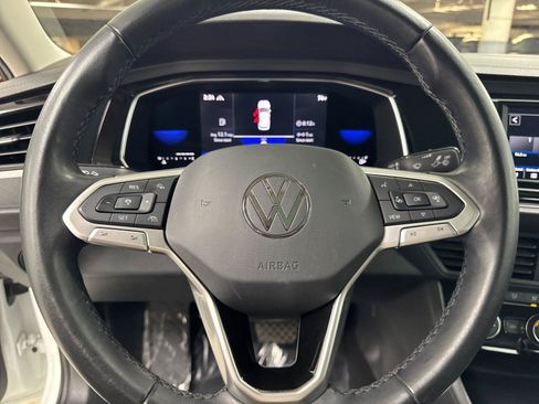 Used 2023 Volkswagen Jetta SE w/ Panoramic Sunroof Package FWD image 21