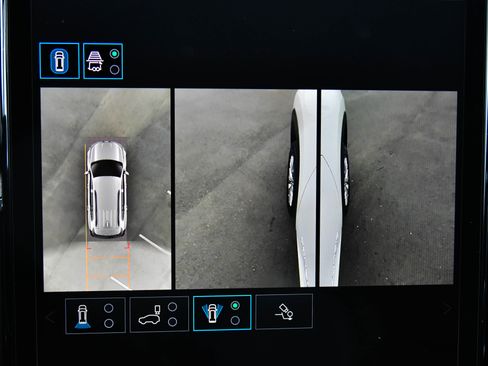 Used 2024 GMC Acadia Elevation image 26