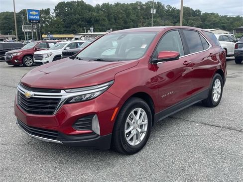 Used 2023 Chevrolet Equinox LT w/ LPO, Floor Liner Package image 9