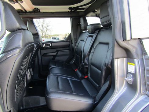 Used 2025 Ford Bronco Badlands AWD/4WD image 17