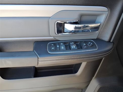 Used 2018 RAM 2500 Power Wagon w/ Leather & Luxury Group image 16