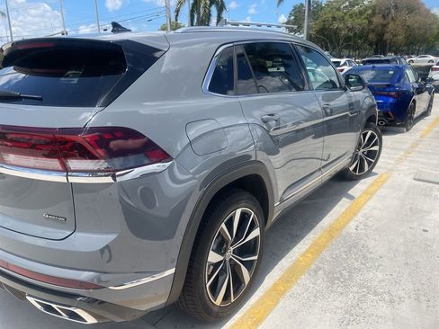 Used 2024 Volkswagen Atlas Cross Sport SEL Premium R-Line AWD/4WD image 7