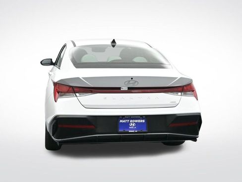 New 2026 Hyundai Elantra Limited FWD image 5