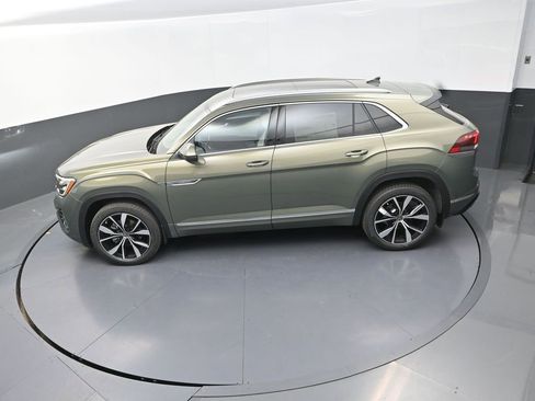 New 2026 Volkswagen Atlas Cross Sport SEL Premium R-Line AWD/4WD image 16
