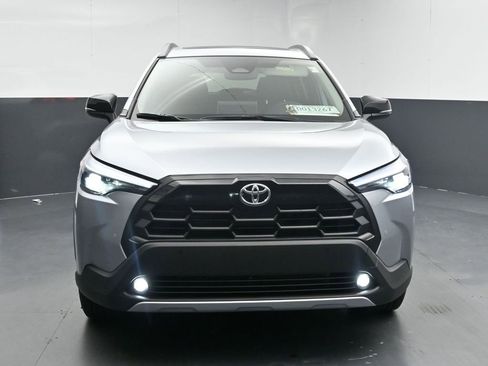 Used 2026 Toyota Corolla Cross XLE image 3