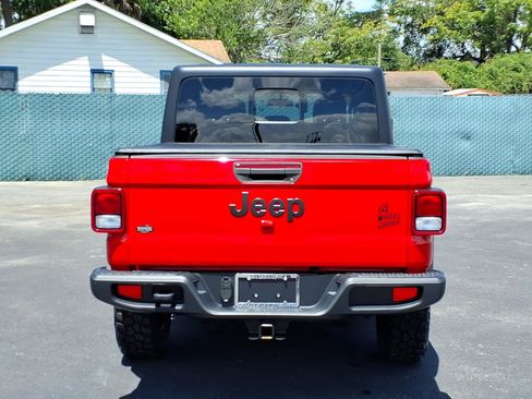 Used 2022 Jeep Gladiator Sport AWD/4WD image 4