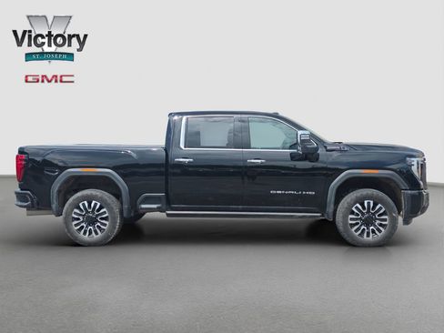 Used 2024 GMC Sierra 2500 Denali Ultimate AWD/4WD image 17