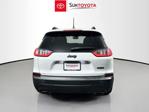 Used 2022 Jeep Cherokee Latitude Lux FWD image 5