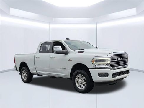 Used 2024 RAM 2500 Laramie AWD/4WD image 5