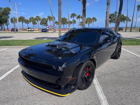 Used 2023 Dodge Challenger R/T Scat Pack RWD image 4