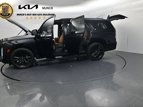 Used 2021 Cadillac Escalade Sport w/ Driver Assist Tech Package AWD/4WD image 68