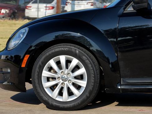 Used 2013 Volkswagen Beetle 2.5 FWD image 22