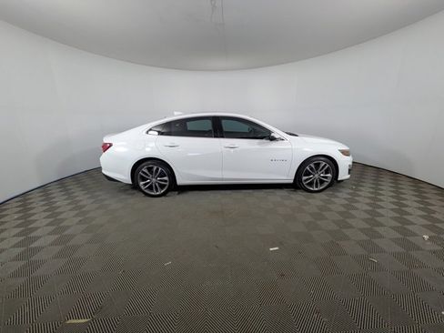 Used 2022 Chevrolet Malibu LT image 4