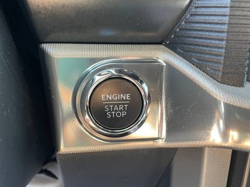 Used 2024 Ford F150 Lariat w/ Equipment Group 502A High AWD/4WD image 8