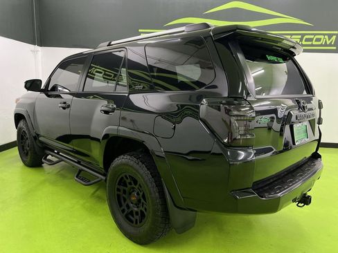 Used 2021 Toyota 4Runner SR5 AWD/4WD image 7